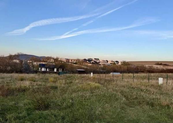 PREDAJ – investičný pozemok na budúcu výstavbu- 596 m2 – Ľubotice