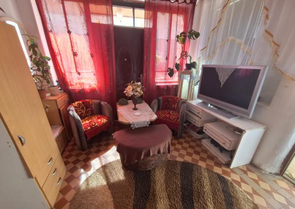 PREDAJ – Rodinný dom s veľkým pozemkom /2415m2/ – DRAHŇOV okr. Michalovce