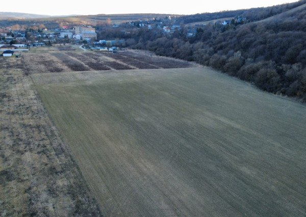 PREDAJ – Investičný pozemok o rozlohe 2768 m2- VEĽKÝ ŠARIŠ časť BARATOKY