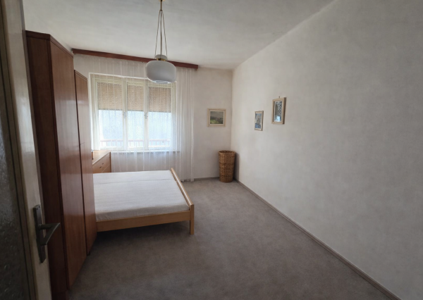 PREDAJ – 2-podlažný rodinný dom v zachovalom stave – TREBIŠOV