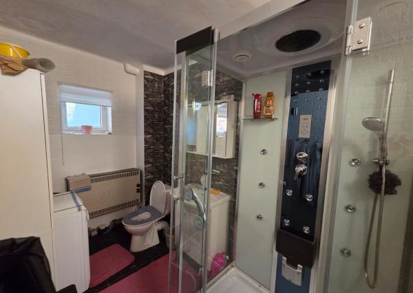 PREDAJ – 2-podlažný rodinný dom v zachovalom stave – TREBIŠOV