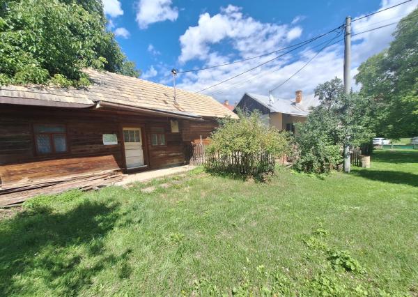 PREDAJ – Rodinný dom s drevenou chalúpkou – ĽUTINA okr.Sabinov
