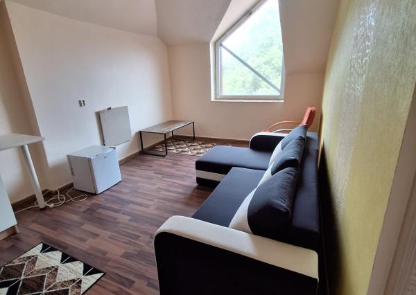 PRENÁJOM – 1.5 Izbový byt komplet zariadený – MICHALOVCE