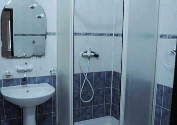 PREDAJ – Rodinný dom s garážou – VEĽKÉ KAPUŠANY