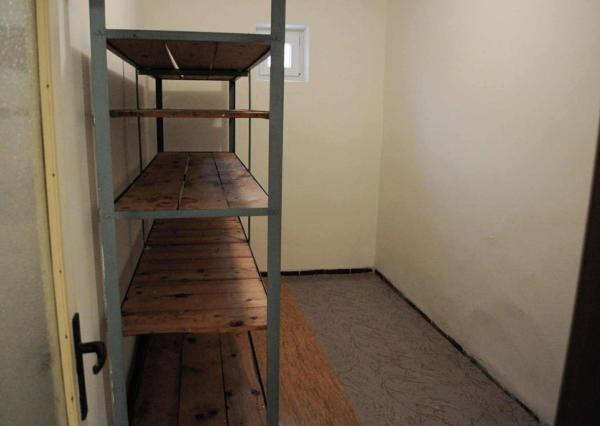 PREDAJ – Rodinný dom s garážou – VEĽKÉ KAPUŠANY