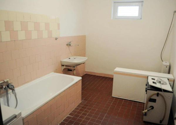 PREDAJ – Rodinný dom s garážou – VEĽKÉ KAPUŠANY