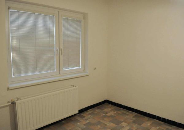 PREDAJ – Rodinný dom s garážou – VEĽKÉ KAPUŠANY