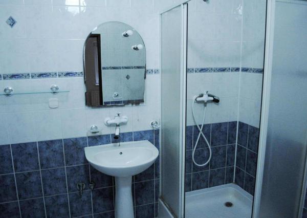 PREDAJ – Rodinný dom s garážou – VEĽKÉ KAPUŠANY