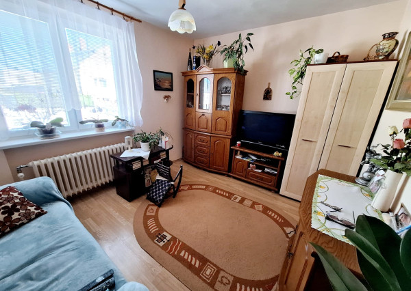 PREDAJ – Rodinný dom so záhradou a terasou – ĽUBOTICE