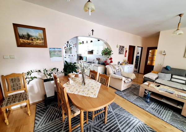 PREDAJ – Rodinný dom so záhradou a terasou – ĽUBOTICE