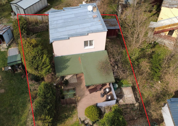 PREDAJ – 2 podlažná murovaná chata po rekonštrukcii, komplet zariadená – ZEMPLÍNSKA ŠÍRAVA