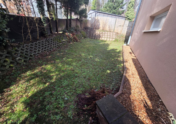 PREDAJ – 2 podlažná murovaná chata po rekonštrukcii, komplet zariadená – ZEMPLÍNSKA ŠÍRAVA