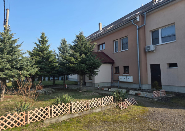 PREDAJ – 2 byty za cenu jedného – Trnava pri Laborci okr. Michalovce