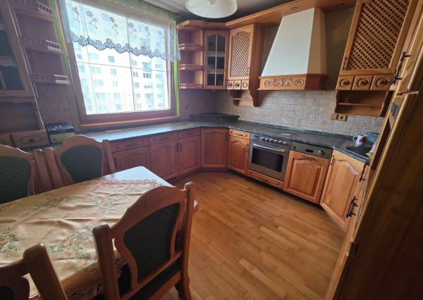 PREDAJ – 3-izbový byt čiastočne zariadený – Humenné (72 m²)