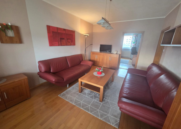 PREDAJ – 3 izbový byt po rekonštrukcii, kompletne zariadený – VRANOV NAD TOPĽOU