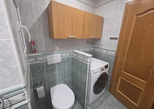 PREDAJ – 3 izbový byt po rekonštrukcii, kompletne zariadený – VRANOV NAD TOPĽOU