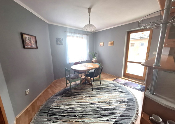 PREDAJ – Priestranný 3-podlažný rodinný dom s ovocným sadom – DUBOVICA okr. Sabinov