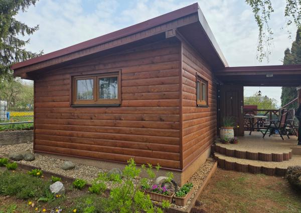 PREDAJ - Drevená chata s krásnou záhradou - MOLDAVA NAD BODVOU