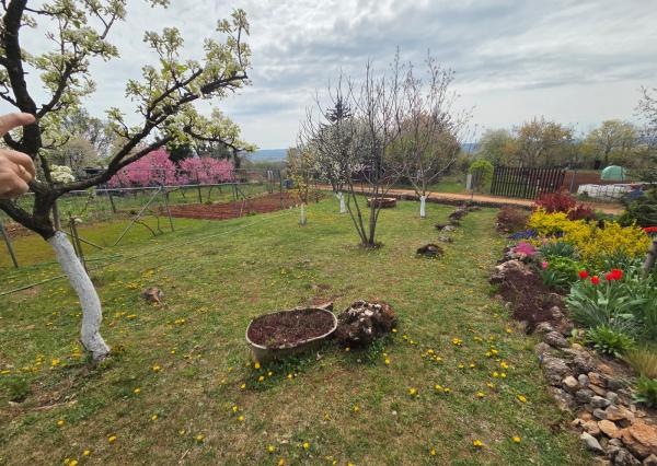 PREDAJ - Drevená chata s krásnou záhradou - MOLDAVA NAD BODVOU