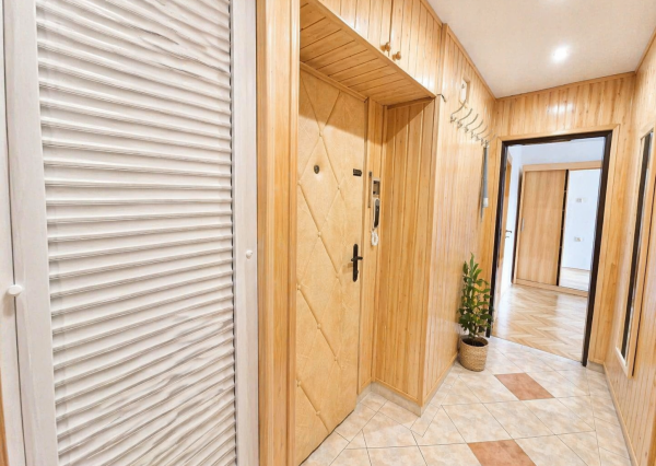 PREDAJ - 2 izbový byt v blízkosti centra - MICHALOVCE