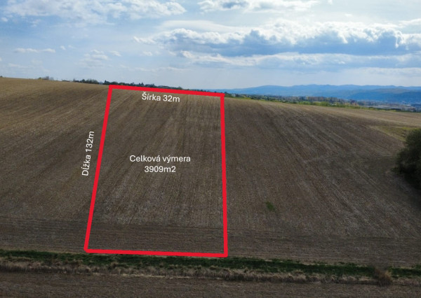 PREDAJ - Investičný pozemok o rozlohe 3909m2 - ĽUBOTICE