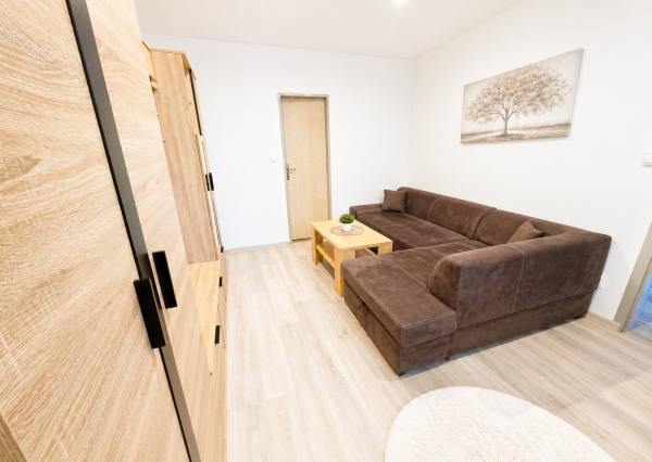 PREDAJ - 2 izbový byt v užšom centre mesta - PREŠOV