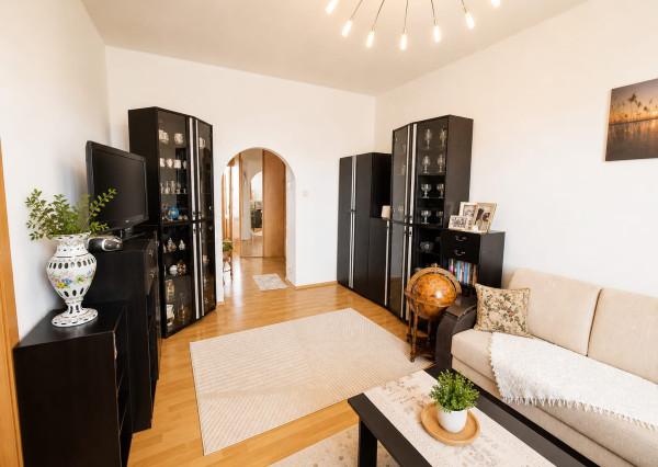 PRENÁJOM -  2 izbový byt kompletne zariadený - PREŠOV