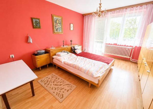 PREDAJ - 2 generačný rodinný dom / 6 izbový - HUMENNÉ
