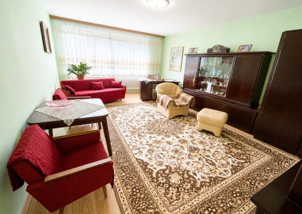 PREDAJ - 2 generačný rodinný dom / 6 izbový - HUMENNÉ