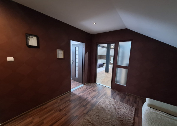 PRENÁJOM - Priestranný byt o rozlohe 143m2 - MICHALOVCE
