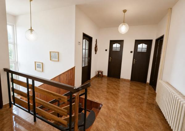 PREDAJ - 2-podlažný rodinný dom - VYŠNÁ ŠEBASTOVÁ časť Severná