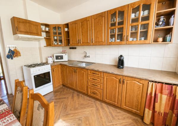PREDAJ - 2-podlažný rodinný dom - VYŠNÁ ŠEBASTOVÁ časť Severná