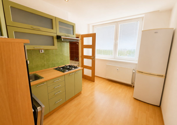 PREDAJ - 2 izbový byt s balkónom - MICHALOVCE - Nad Laborcom
