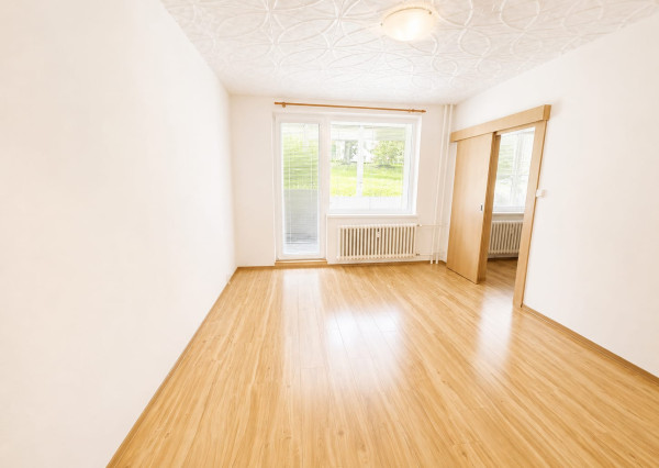 PREDAJ - 3 izbový byt s 3 balkónmi - PREŠOV