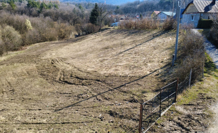 PREDAJ – Pozemok určený na výstavbu – RUSKÁ NOVÁ VES - fotografia 3