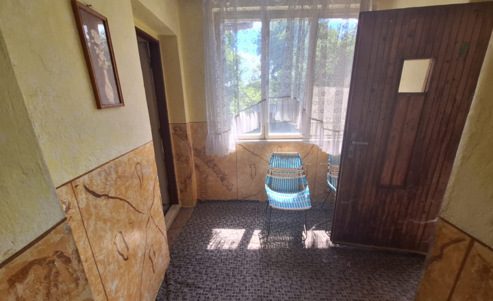 PREDAJ – Rodinný dom s drevenou chalúpkou – ĽUTINA okr.Sabinov - fotografia 12