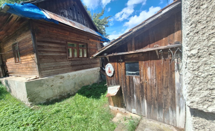 PREDAJ – Rodinný dom s drevenou chalúpkou – ĽUTINA okr.Sabinov - fotografia 13