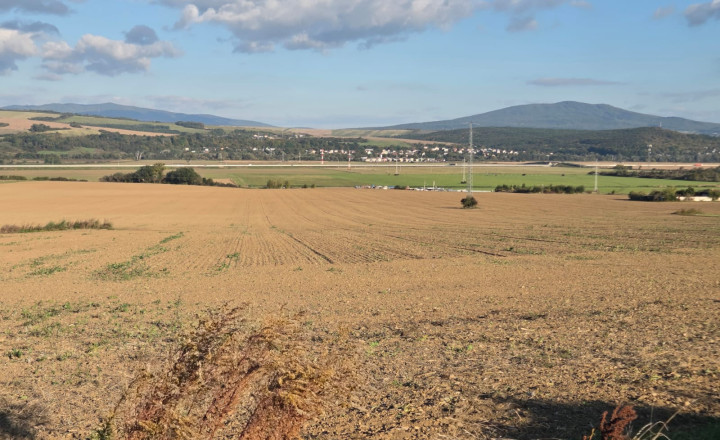 PREDAJ – Pozemok vhodný na výstavbu RD – KOŠICE – Krásna - fotografia 2