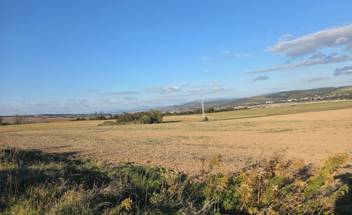 PREDAJ – Pozemok vhodný na výstavbu RD – KOŠICE – Krásna - fotografia 3