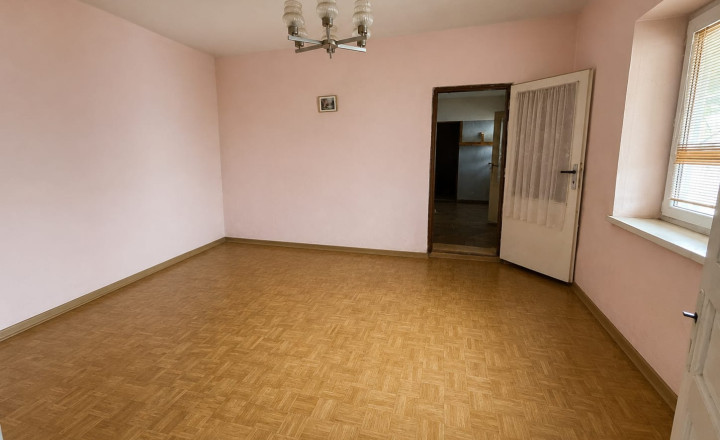 PREDAJ - Rodinný dom v pôvodnom stave - ZEMPLÍNSKA ŠIROKÁ okr. Michalovce - fotografia 5