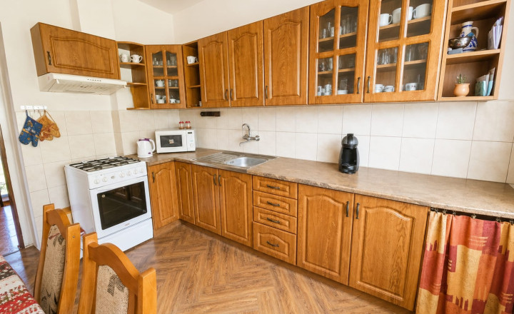 PREDAJ - 2-podlažný rodinný dom - VYŠNÁ ŠEBASTOVÁ časť Severná - fotografia 15