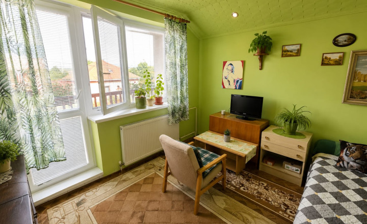 PREDAJ - Rodinný dom so záhradným domčekom - LACKOVCE okr.Humenné - fotografia 6