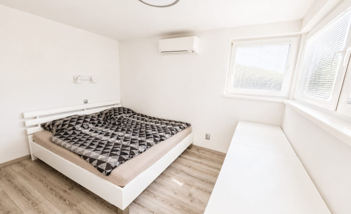 PREDAJ - Luxusný 3-podlažný apartmán s nádherným výhľadom - ZEMPLÍNSKA ŠÍRAVA - fotografia 8