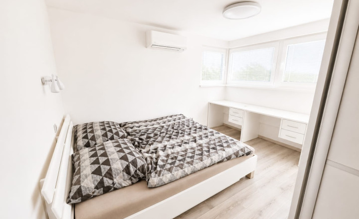 PREDAJ - Luxusný 3-podlažný apartmán s nádherným výhľadom - ZEMPLÍNSKA ŠÍRAVA - fotografia 7