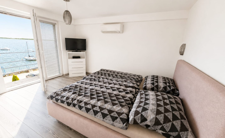 PREDAJ - Luxusný 3-podlažný apartmán s nádherným výhľadom - ZEMPLÍNSKA ŠÍRAVA - fotografia 10