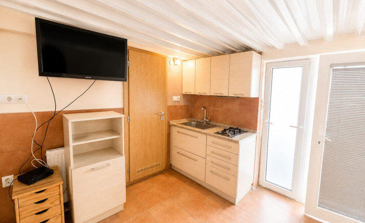 PREDAJ - Luxusný 3-podlažný apartmán s nádherným výhľadom - ZEMPLÍNSKA ŠÍRAVA - fotografia 15