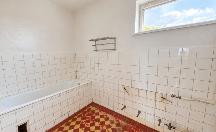 PREDAJ - Rodinný dom s veľkým potenciálom - SABINOV - fotografia 19
