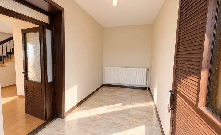 PREDAJ - Rodinný dom s veľkým potenciálom - SABINOV - fotografia 5