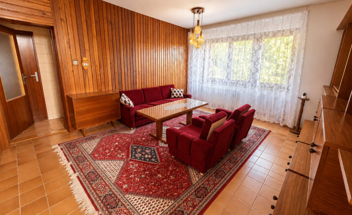 PREDAJ - Výnimočný rodinný dom s terasou a pozemkom 653 m2 - MICHALOVCE - fotografia 8