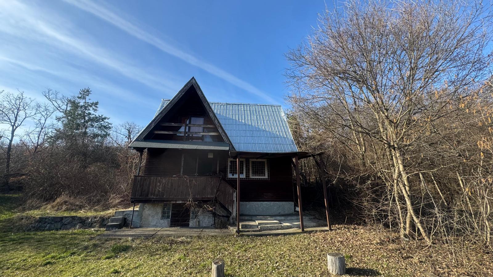 PREDAJ – Rodinná chata s 2 samostatnými jednotkami – ZEMPLÍNSKA ŠÍRAVA – Kaluža